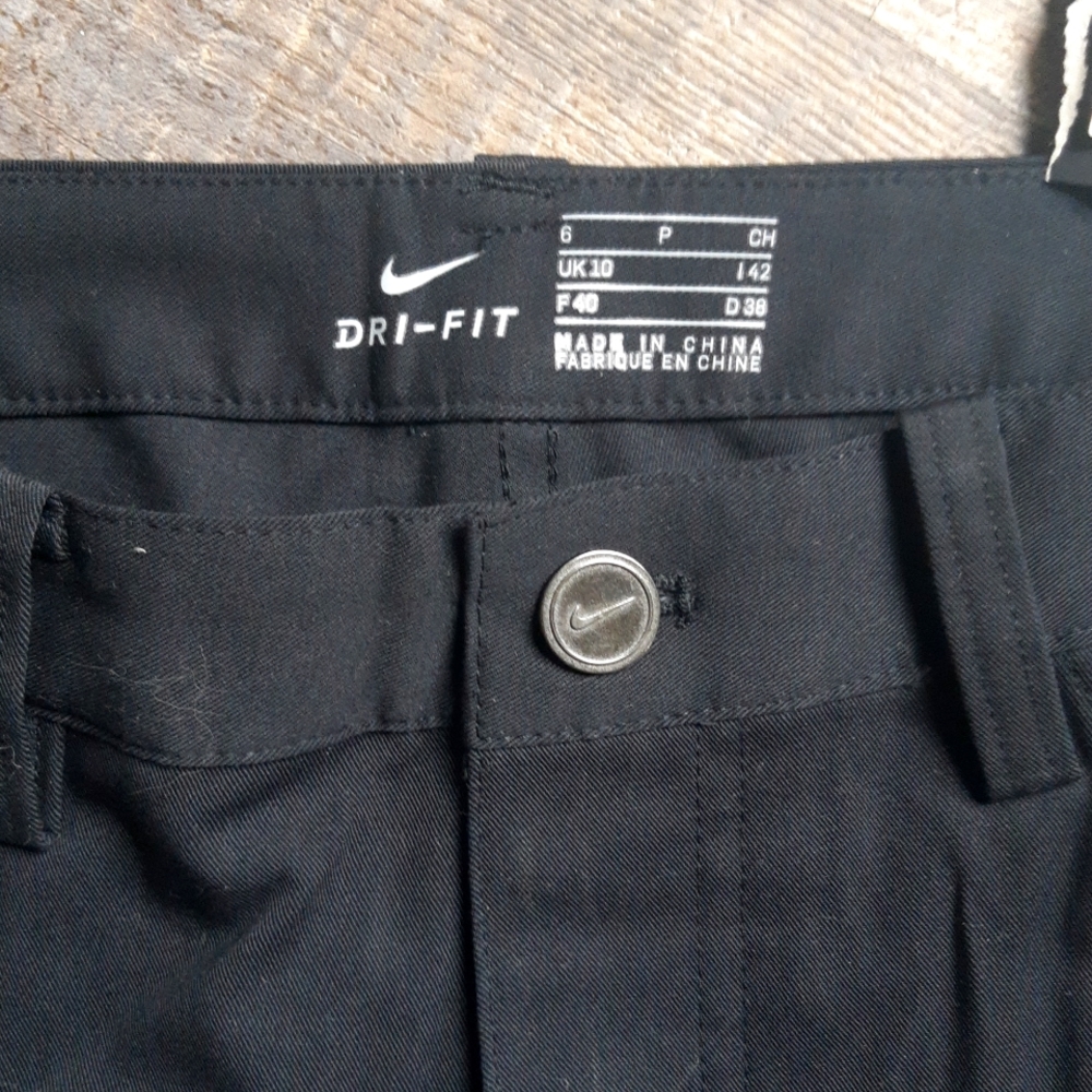 Nike women's Dri-Fit golf pants